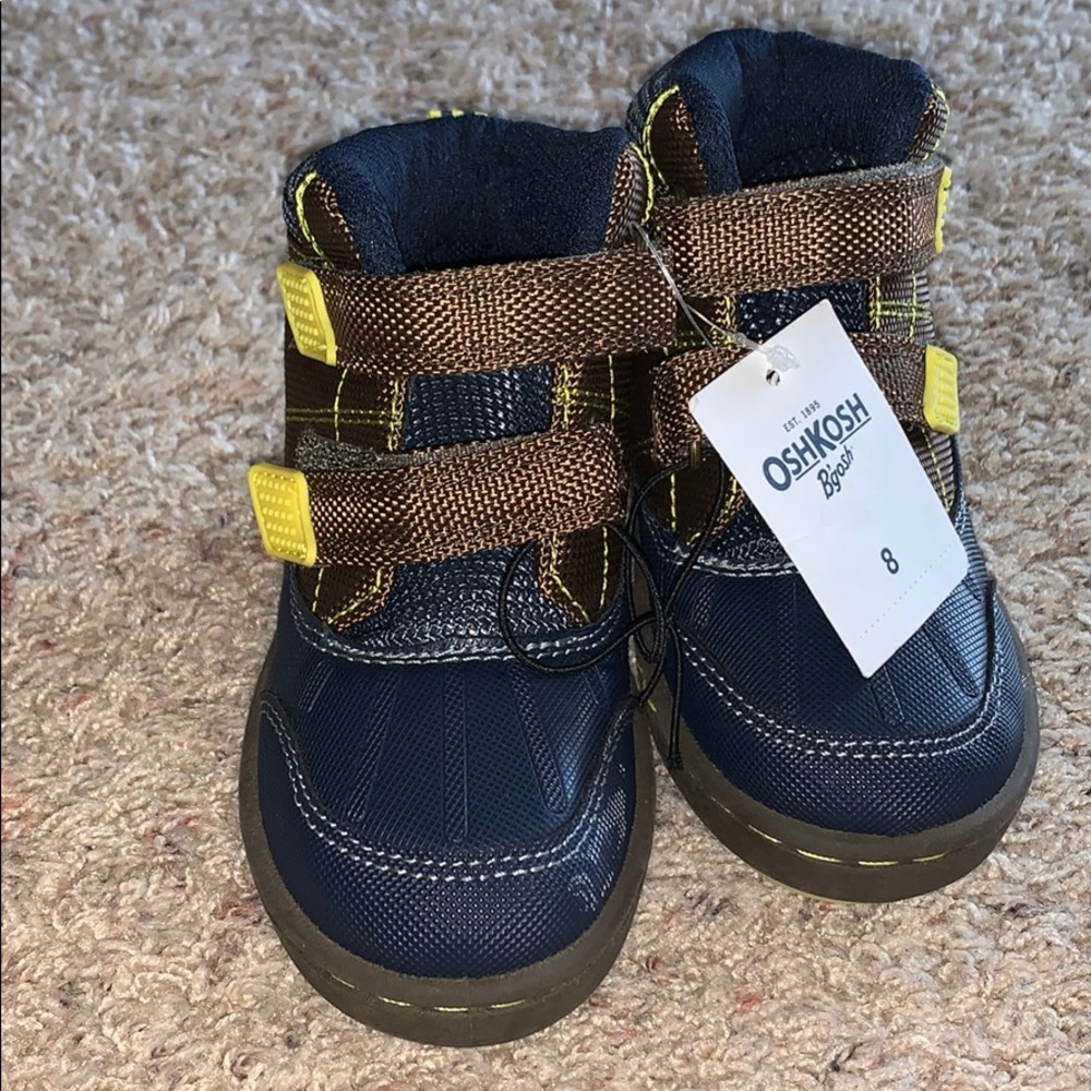 Oshkosh Patrick navy boots